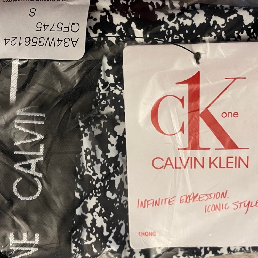 Calvin Klein Soft Thong Panties - 2 pairs - Picture 7 of 14